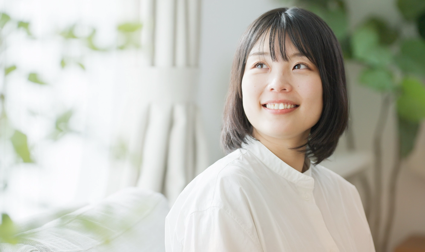 笑顔の女性